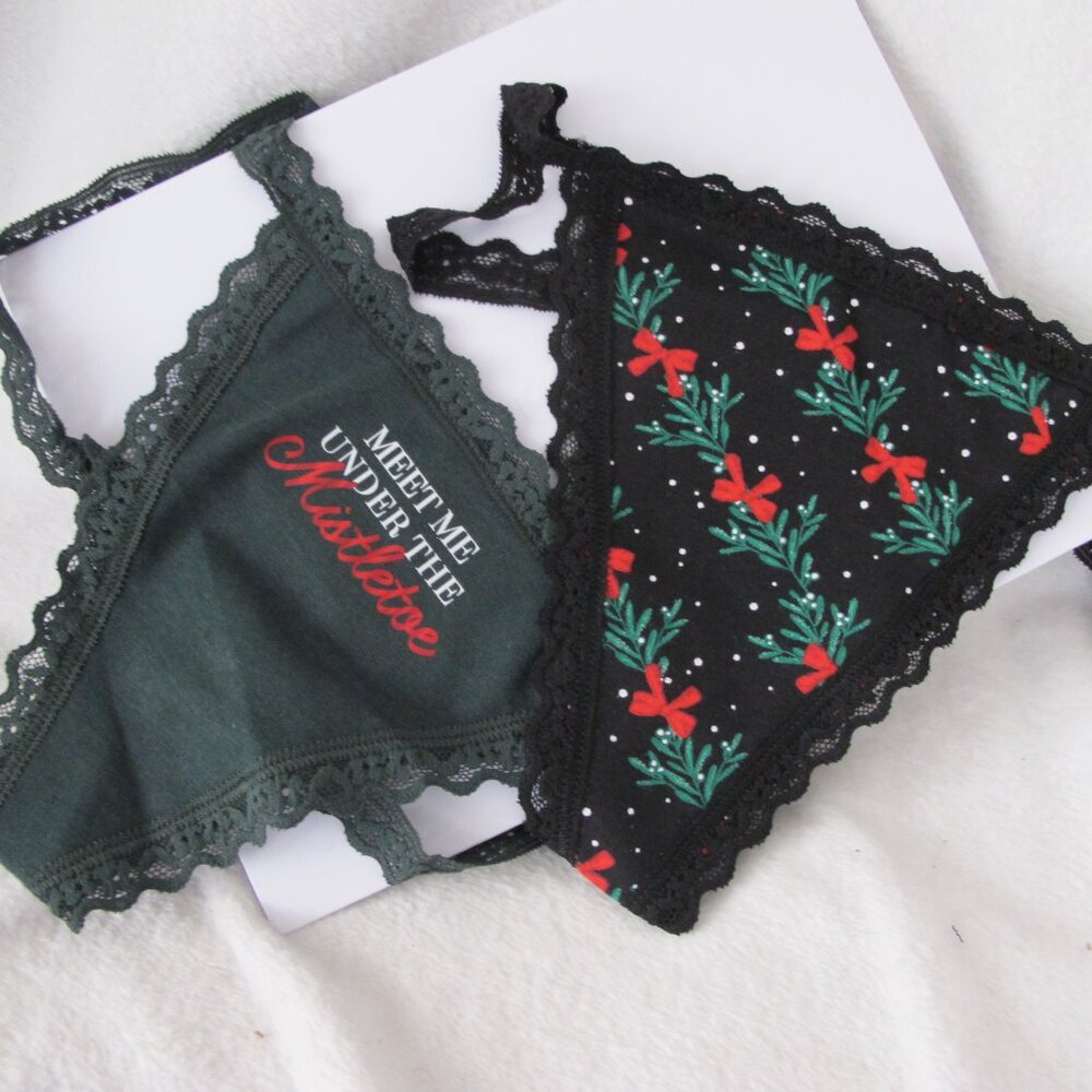 New - 2 Pair Victoria's Secret Holiday Theme V-String Panties